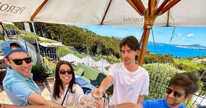 Auckland: Waiheke Island Scenic Wine Journey 4 Vineyards