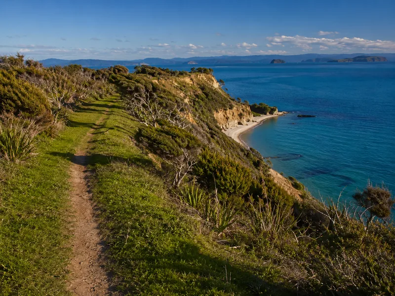 Cliffs and headland walking tracks on the Waiheke coast